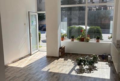 Spațiu comercial, de 30 mp, în Ultracentral