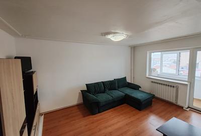 Apartament cu 2 camere decomandat în Casa de Cultură