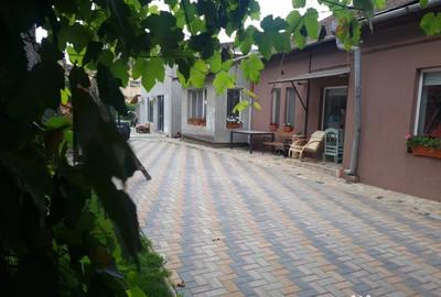 Casă cu 4 camere cu Teren 900 Mp în Între Lacuri