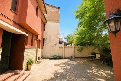 Casă cu 7 camere cu Teren 258 Mp în Cotroceni - 4
