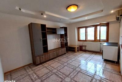 Apartament cu 3 camere decomandat în Canta