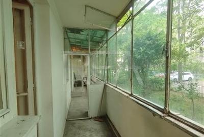 Apartament cu 3 camere semidecomandat în Titan - 16