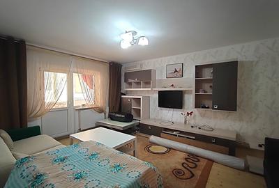 Apartament cu 3 camere decomandat în Inel II