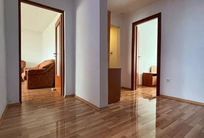 Apartament cu 4 camere decomandat în Iedera - 3