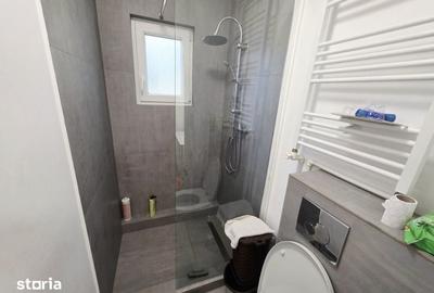 Apartament cu 2 camere în Podu Roș