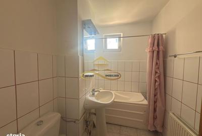 Apartament cu 3 camere decomandat în Ștefan Vodă - 1