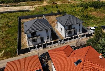 Casă individuală cu 5 camere cu Canalizare în Ostratu - 1