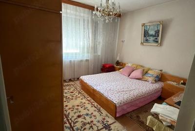 Apartament cu 2 camere decomandat în Micro 17 - 2