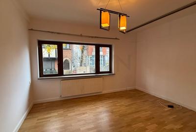 Apartament cu 3 camere semidecomandat, mobilat în Primăverii - 12