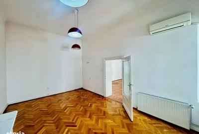 Spațiu comercial, de 600 mp, în Central - 3