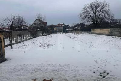 Casă cu 3 camere cu Teren 1643 Mp în Central