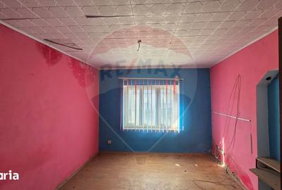 Casă cu 3 camere cu Teren 477 Mp în Central - 16