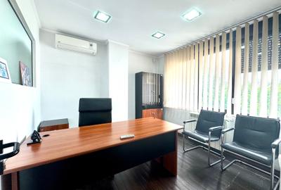 Apartament cu 6 camere decomandat, mobilat în 13 Septembrie - 15