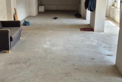 Casă cu 4 camere în Comana