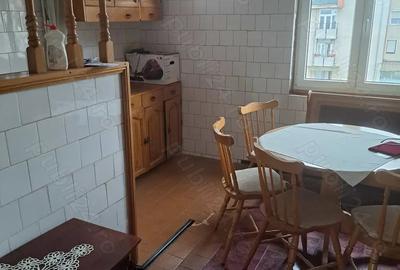Apartament cu 4 camere decomandat în Sebeș - 1