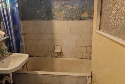 Apartament cu 3 camere semidecomandat în Eroii Revoluției - 1