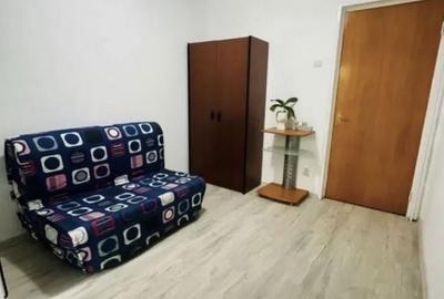 Apartament cu 3 camere decomandat în Lacul Tei
