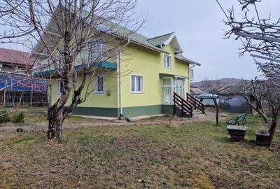 Casă individuală cu 5 camere cu Canalizare în Burdujeni - 2