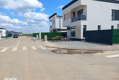 Casă cu 3 camere cu Teren 335 Mp în Vidra - 1