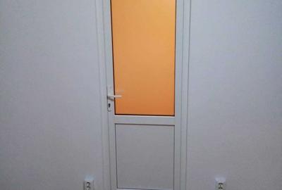 Apartament cu 2 camere decomandat în Micro 6 - 8