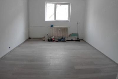 Garsonieră decomandată în Buziașului