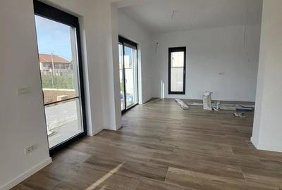 Casă cu 4 camere cu Teren 390 Mp în Nord - 3