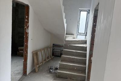 Apartament cu 3 camere decomandat în Ghiroda - 1