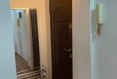 Apartament cu 2 camere semidecomandat în Girocului - 1