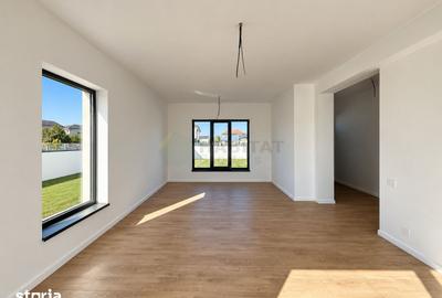 Casă cu 4 camere cu Teren 400 Mp în Central