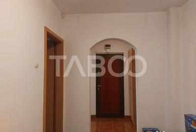 Apartament cu 2 camere decomandat în Mihai Viteazul