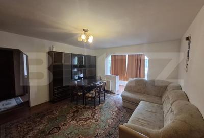 Apartament cu 2 camere semidecomandat, mobilat în Micro 16