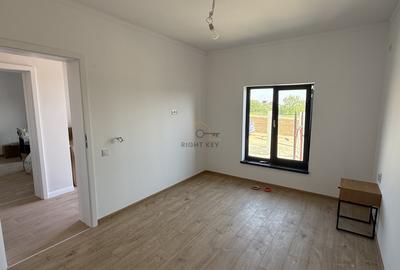 Casă individuală cu 4 camere cu Canalizare în Dragomirești-Vale - 16