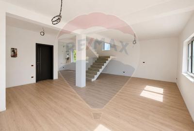 Casă cu 4 camere cu Teren 240 Mp în Burdujeni - 5