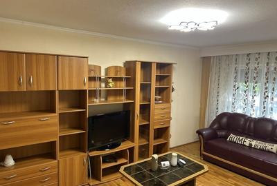 Apartament cu 2 camere decomandat în Trivale