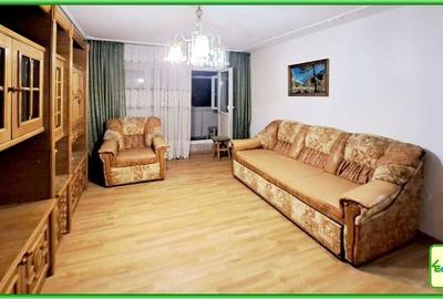 Apartament cu 3 camere decomandat în B-dul București