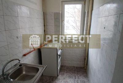 Apartament cu 3 camere semidecomandat în Vest - 6
