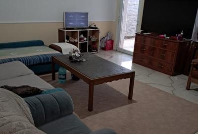 Duplex cu 3 camere cu Canalizare în Variaș