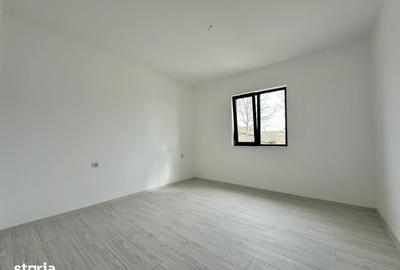 Casă cu 4 camere cu Teren 230 Mp în Central