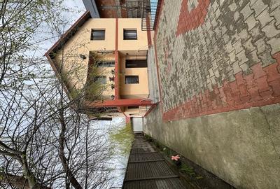 Casă cu Teren 450 Mp în Vadu Pașii - 2