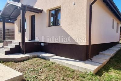 Casă cu 3 camere decomandat cu Teren 365 Mp în Miroslava