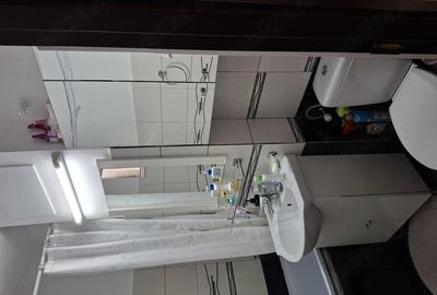Apartament cu 2 camere decomandat în Petros