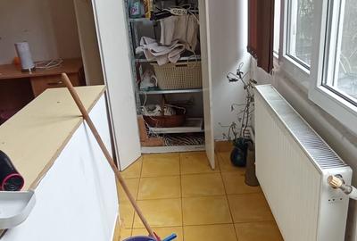 Apartament cu 2 camere semidecomandat în P-ța Sfinții Voievozi - 7