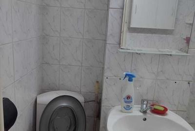 Apartament cu 2 camere decomandat în Berceni