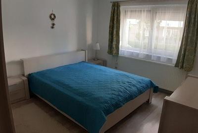 Apartament cu 3 camere în Florilor - 11