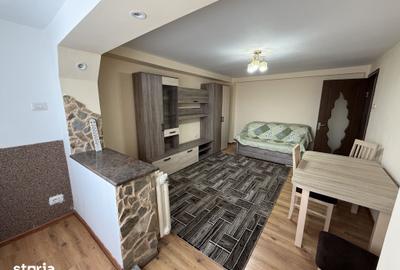 Apartament cu 2 camere, mobilat în Central