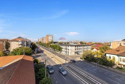 Apartament cu 3 camere decomandat, mobilat în Podgoria