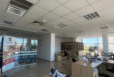 Birou, de 241 mp, în Central - 18