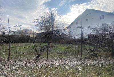 Casă cu Teren 1013 Mp în Scorțeni - 1