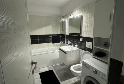 Apartament cu 2 camere semidecomandat în Independenței