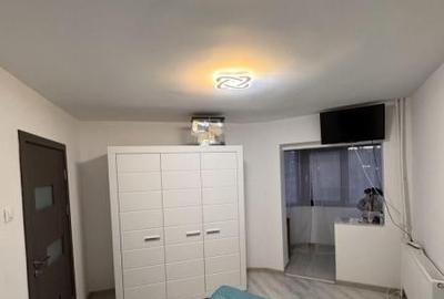 Apartament cu 2 camere decomandat în Far - 3